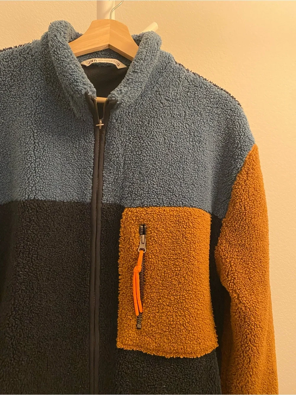 Zara Men’s Colorblock Sherpa Jacket in Blue, Black & Brown